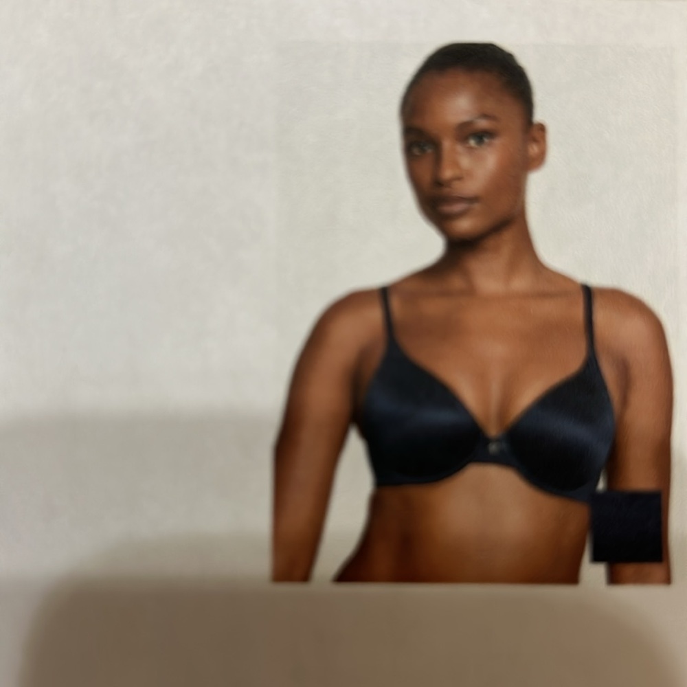 Body by Victoria lightly lined Full-Coverage smooth bra
